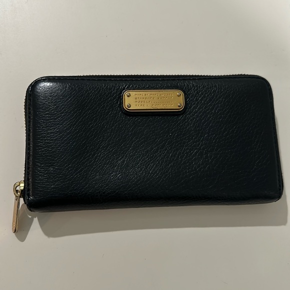 Marc Jacobs Wallet - Picture 1 of 5